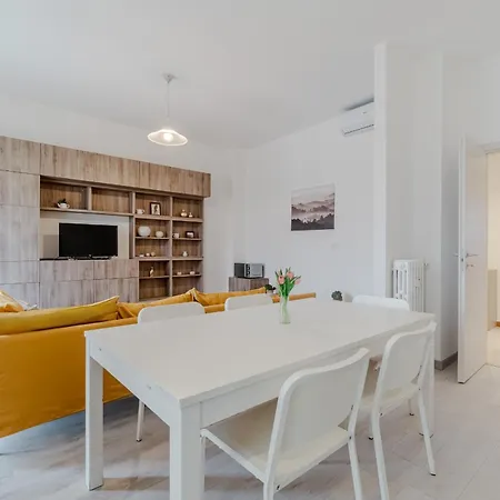 Guesthost - Cenisia Roomy X6 - With Balcony Apartman Torino