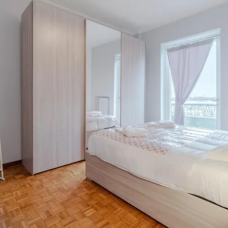 Apartman Guesthost - Cenisia Roomy X6 - With Balcony Torino